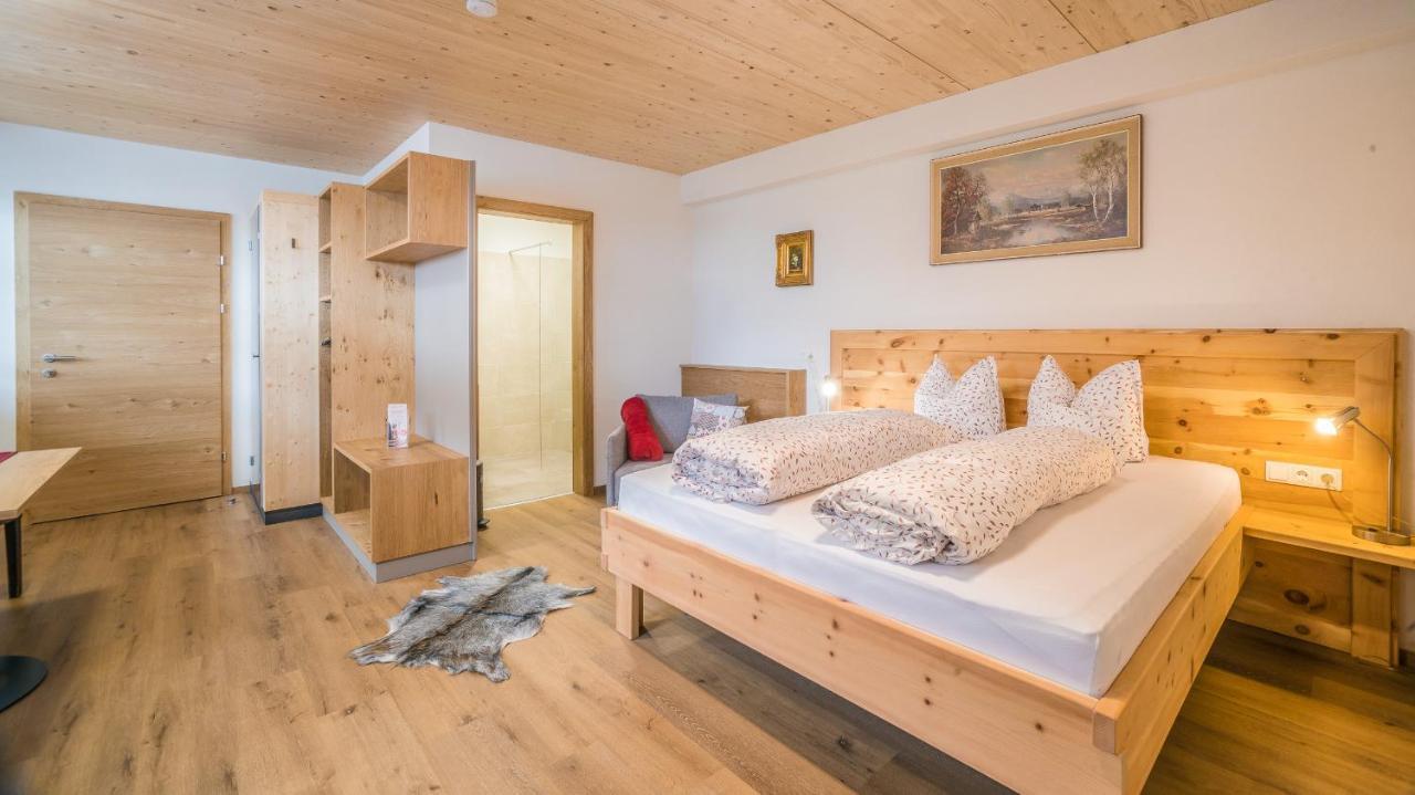 Gasthof Neuwirt Ellbögen Exteriör bild
