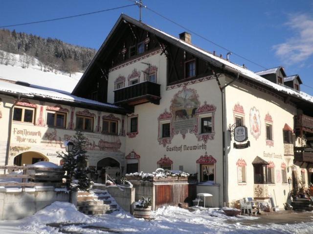 Gasthof Neuwirt Ellbögen Exteriör bild